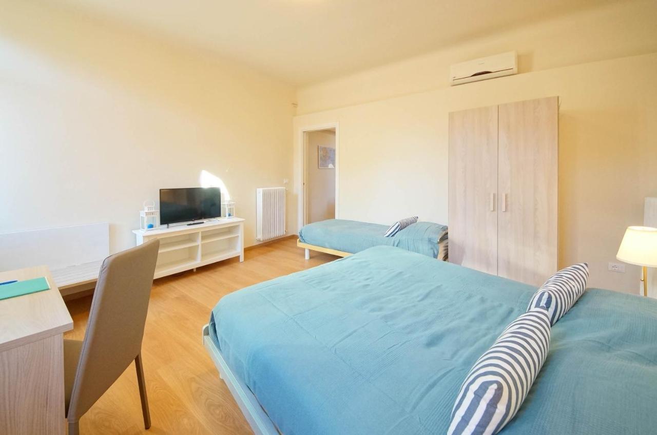 Ca' Circus 4 Rooms Wi-Fi Fibre Venesia Bagian luar foto
