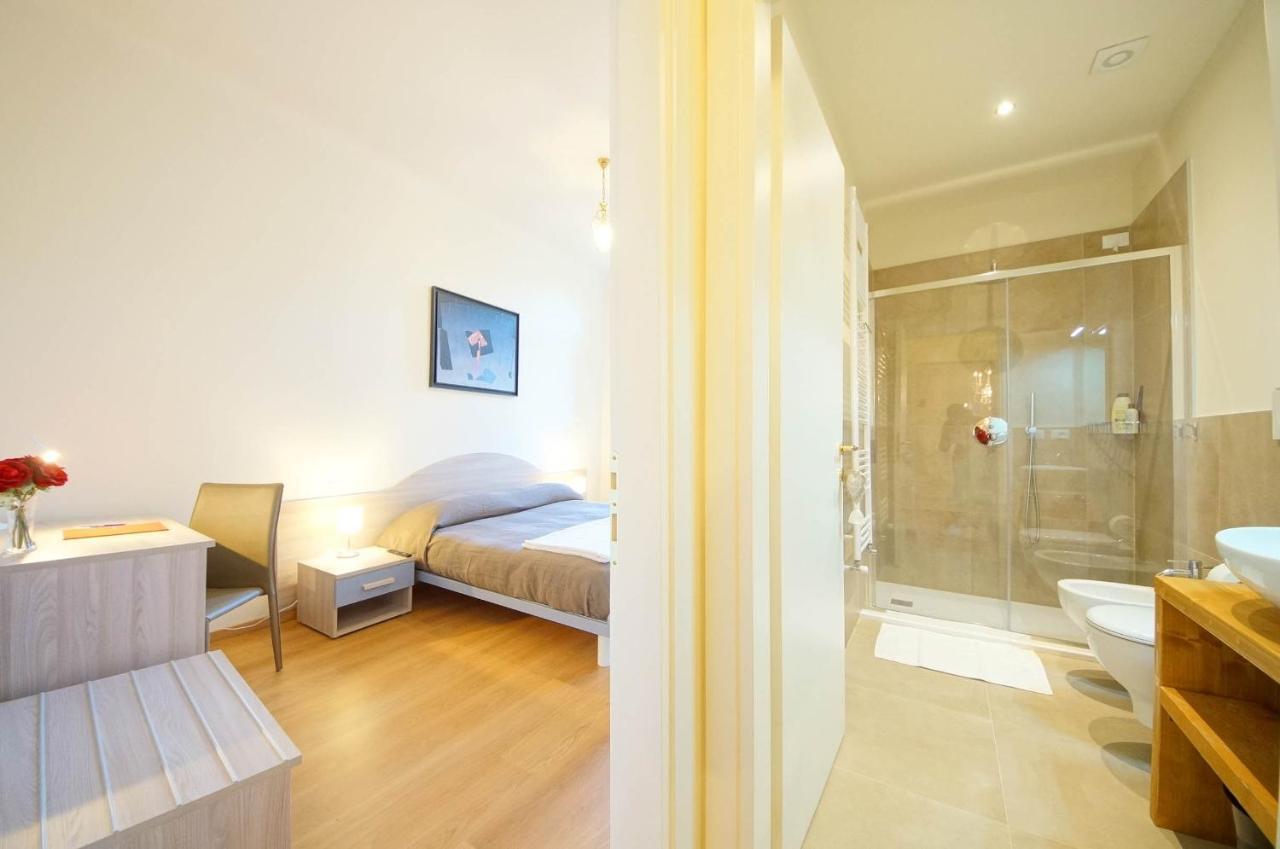 Ca' Circus 4 Rooms Wi-Fi Fibre Venesia Bagian luar foto