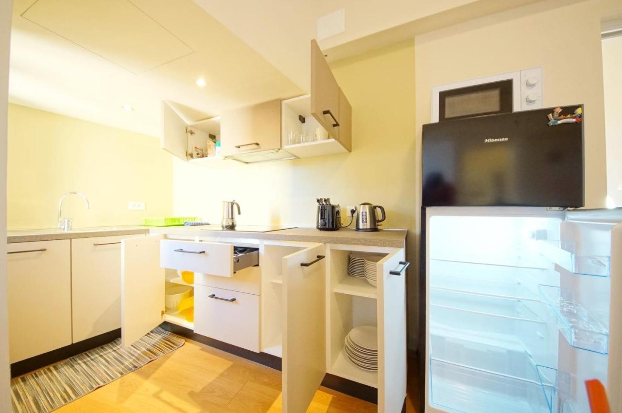 Ca' Circus 4 Rooms Wi-Fi Fibre Venesia Bagian luar foto