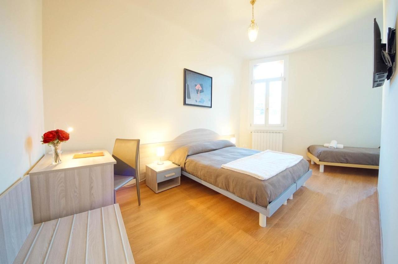 Ca' Circus 4 Rooms Wi-Fi Fibre Venesia Bagian luar foto
